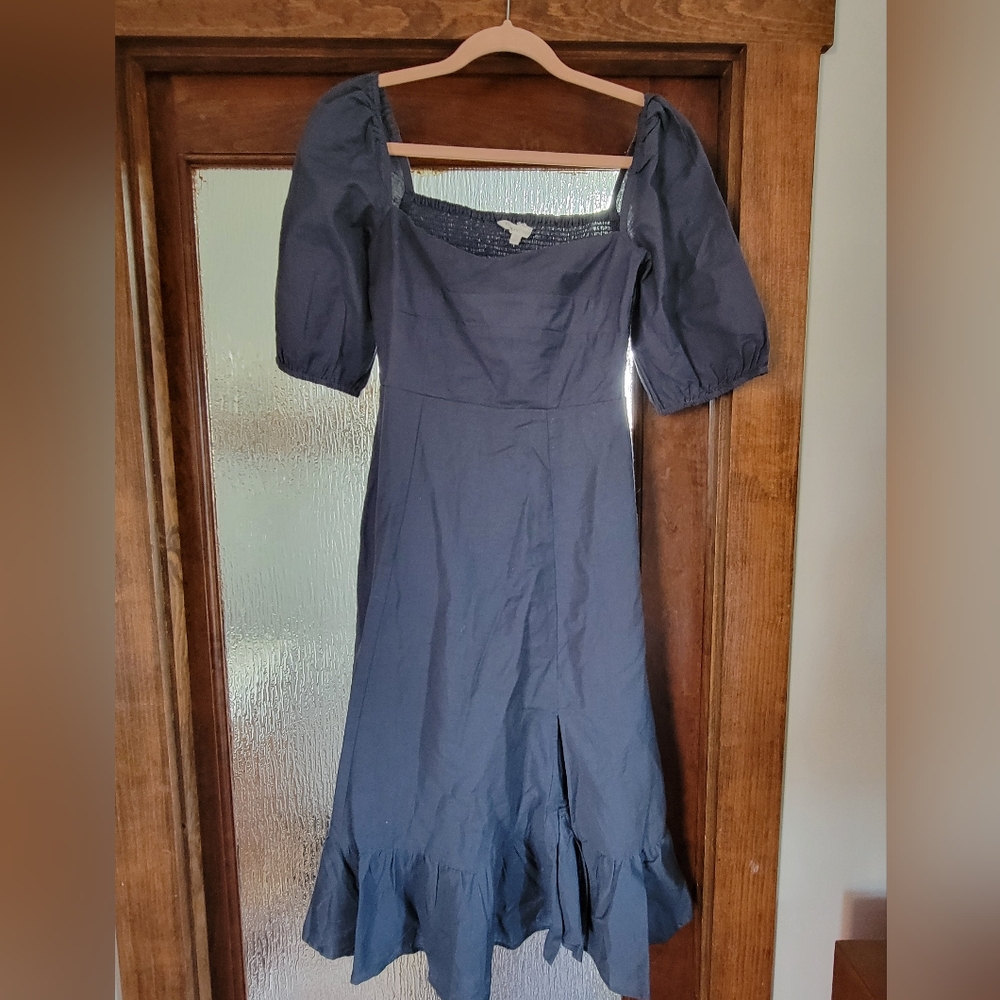 Blue cotton dress, just below the knee, size medium, new condition!